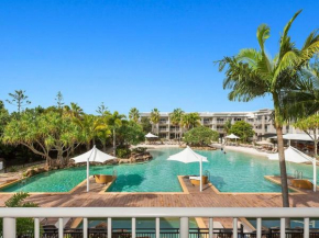 Bells Blvd Resort Apts - Pool View 2BR Dual Key, 1 BR Rooms Avail - Hosted by Holiday Management